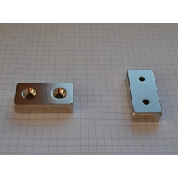 Magnes neodymowy płytkowy pod wkręt MPŁW 40x20x10 [N38] stożek 8 mm do 4 mm N lub S