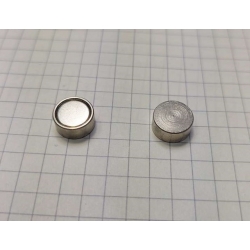 UM 10x4,5 z magnesem neodymowym w obudowie niklowany [N38]