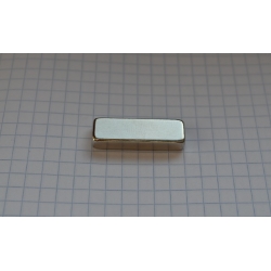 Magnes neodymowy płytkowy MPŁ 30x10x5 [N45]
