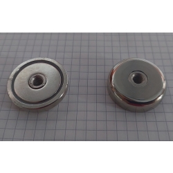 UM H32x8 Uchwyt magnetyczny neodymowy w obudowie z gwintem przelotowym wewnętrznym M6 / N38